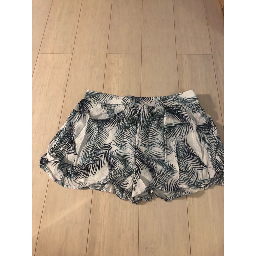 BP printed flowy shorts